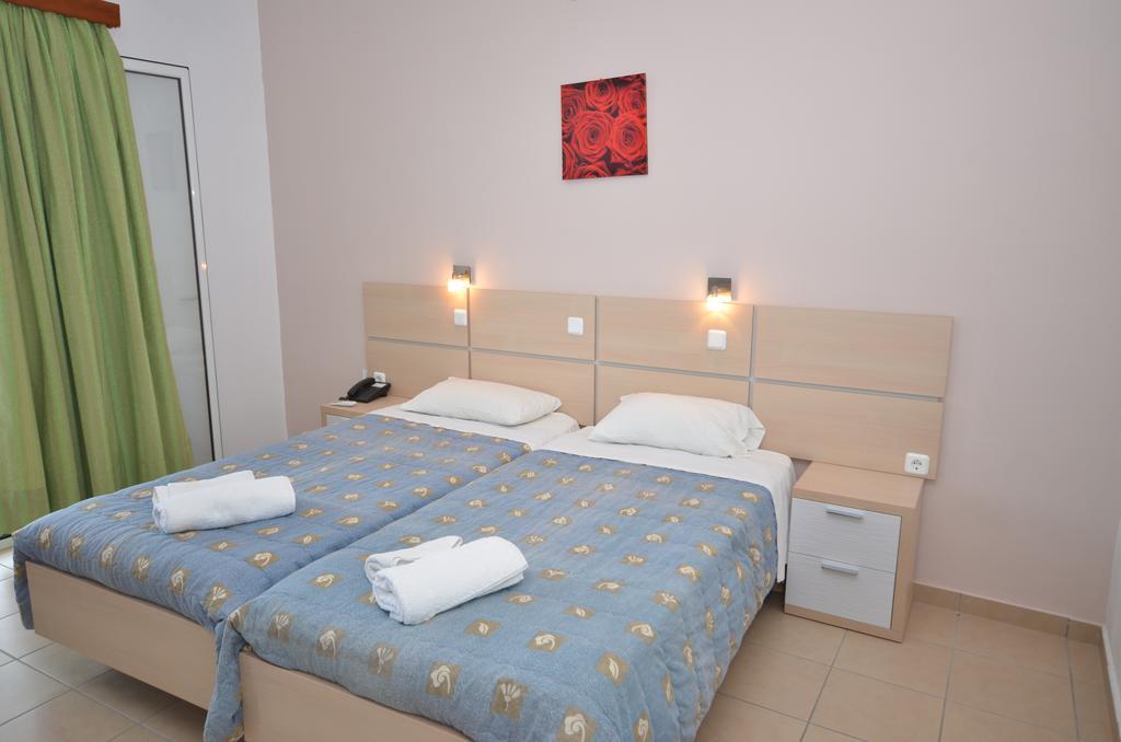 Paradiso Hotel Sea View And Pool Suites Ipsos Corfu Exterior photo